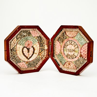 Lot 494 - Sailor's Shellwork Valentine