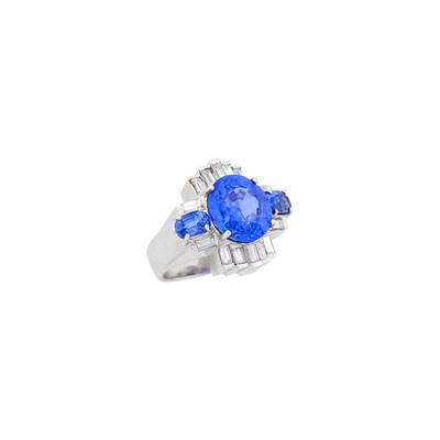 Lot 126 - White Gold, Sapphire and Diamond Ring