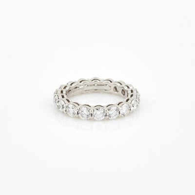 Lot 277 - Diamond Wedding Ring, 18 diamonds about 3.25 cts., Platinum 3 dwt., bears signature Tiffany & Co.
