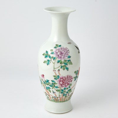 Lot 297 - A Chinese Famille Rose Porcelain Vase