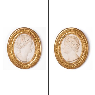 Lot 671 - Pair of Continental Marble Portrait Plaques