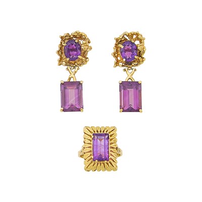 Lot 1235 - Gold and Amethyst Ring and Pair of Pendant-Earrings