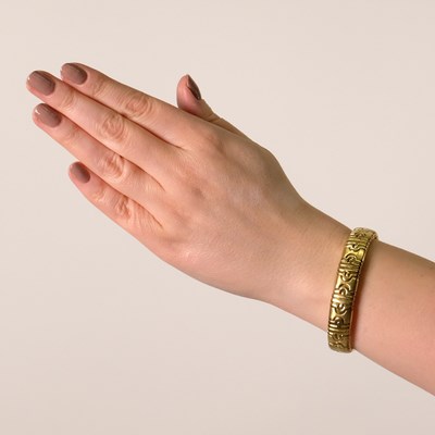 Lot 20 - Gold Bangle Bracelet