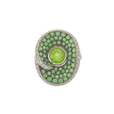 Lot 1065 - White Gold, Peridot and Diamond Ring