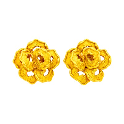 Lot 85 - Pair of Gold Flower Earclips