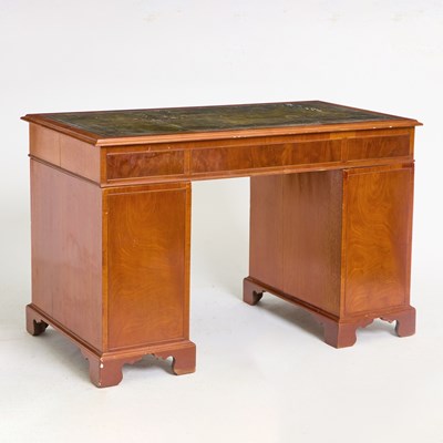 Lot 129 - George III Style Mahogany Double Pedestal Desk