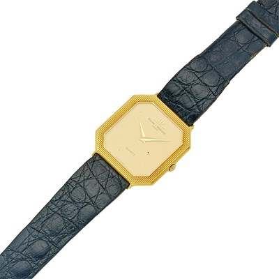 Lot 1205 - Baume & Mercier Gold Wristwatch