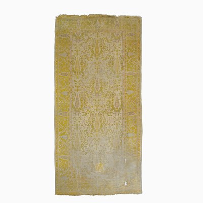 Lot 554 - Oushak Carpet