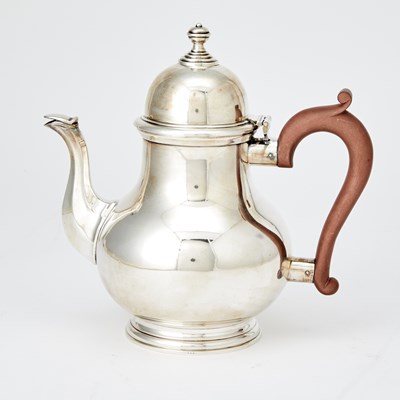 Lot 66 - English Sterling Silver Teapot