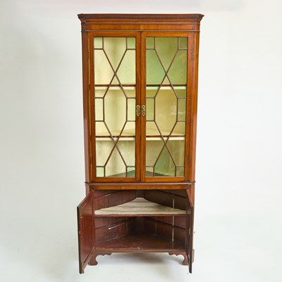 Lot 190 - Chippendale Style Mahogany Corner Cabinet