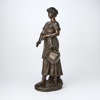 Lot 350 - Italian Patinated Bronze Figure of a Milkmaid