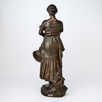 Lot 350 - Italian Patinated Bronze Figure of a Milkmaid