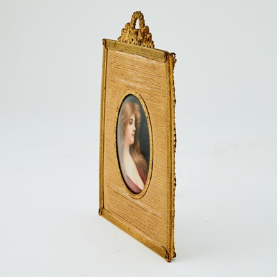 Lot 261 - Continental Painted Porcelain Oval Portrait Plaque of a Maiden