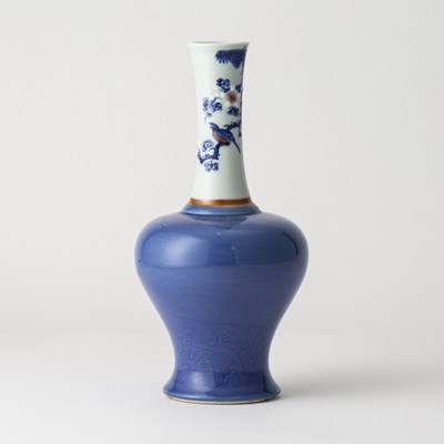 Lot 194 - A Fine Chinese Blue and Copper Red Porcelain Mallet Vase