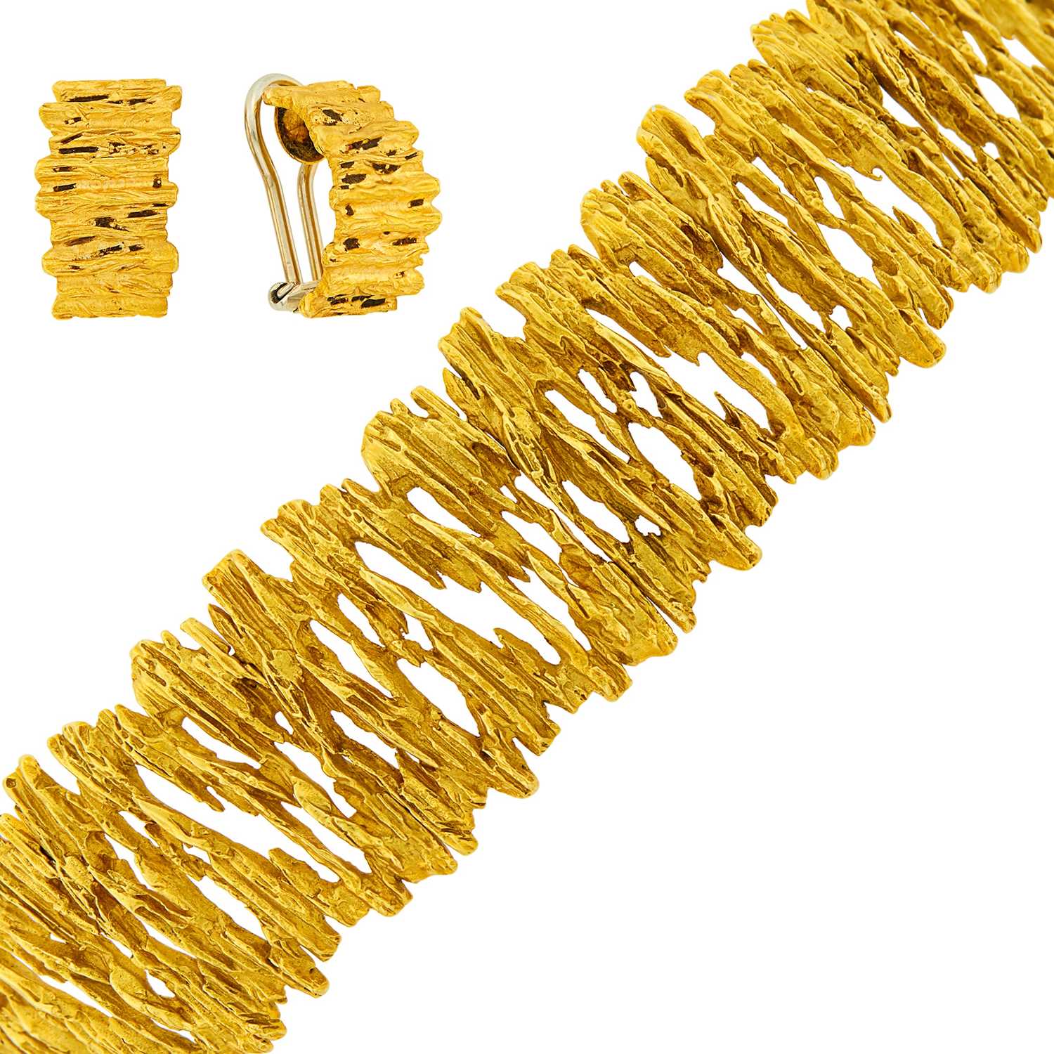 Lot 147 - Ed Weiner Gold Bracelet and Pair of Earclips