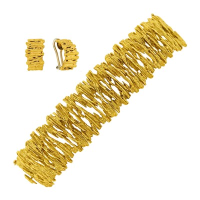 Lot 147 - Ed Weiner Gold Bracelet and Pair of Earclips