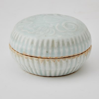 Lot 211 - A Chinese Yingqing Moulded Box and Cover