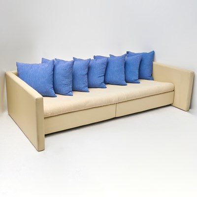 Lot 414 - Joe D'Urso for Knoll Upholstered "Linear" Sofa