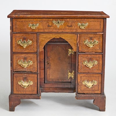 Lot 134 - George III Inlaid Walnut Kneehole Desk