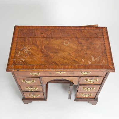 Lot 134 - George III Inlaid Walnut Kneehole Desk