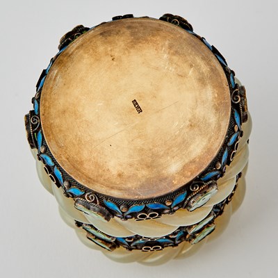 Lot 81 - A Chinese Jade and Enamel Bangle Box