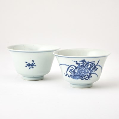 Lot 609 - A Pair of Chinese Blue and White Porcelain Tea Cups