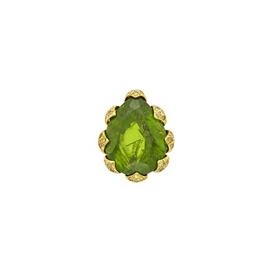 Lot 80 - Verdura Gold, Platinum, Peridot, Colored Diamond and Diamond Ring