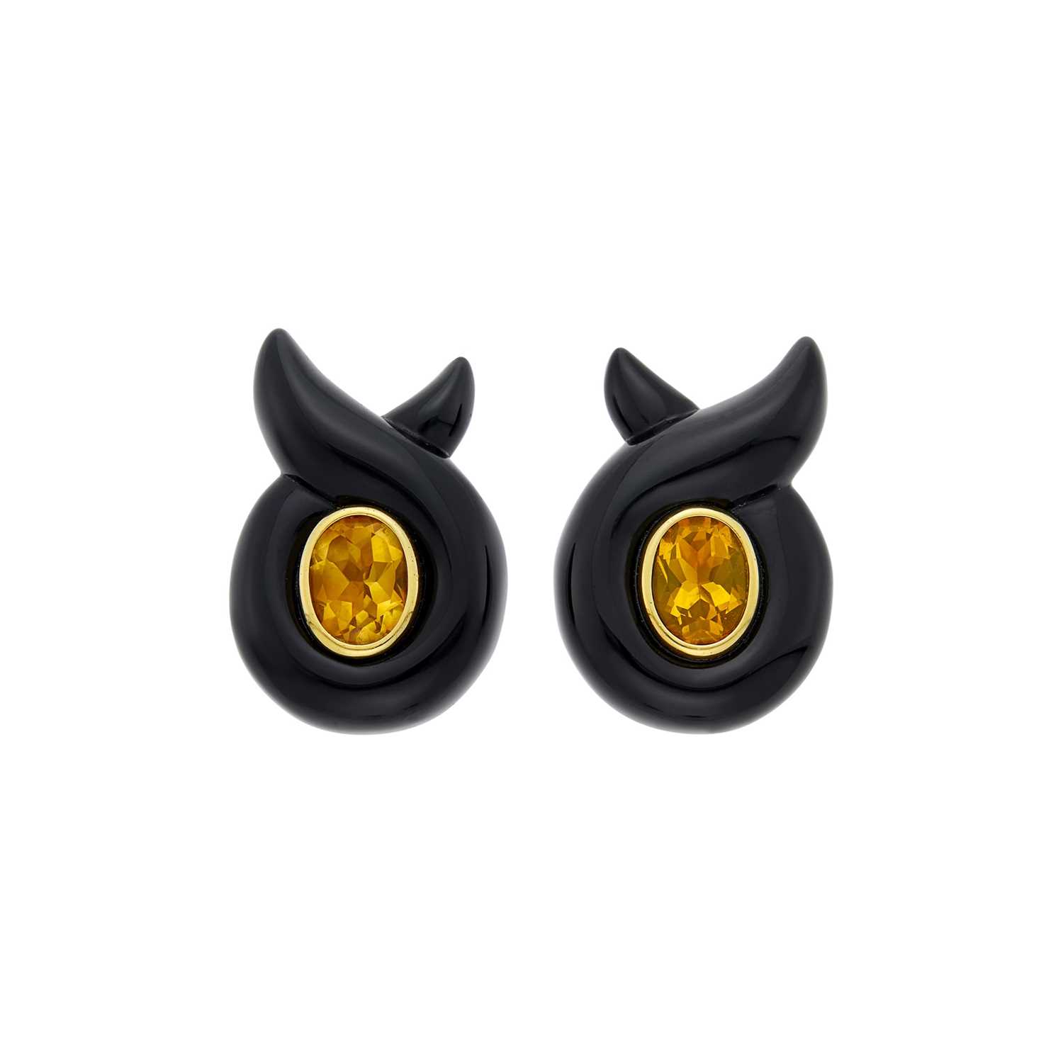 Lot 162 - Verdura Pair of Gold, Black Onyx and Citrine 'Cross-Over' Twisted Riboon Earclips