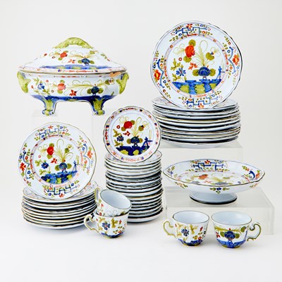 Lot 172 - Italian Maiolica Partial Dinner Service in the Garafano Pattern