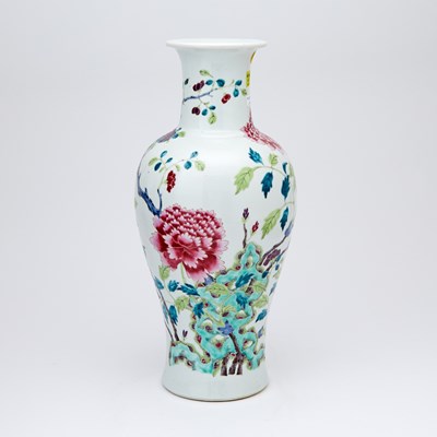 Lot 665a - A Chinese Enameled Porcelain Vase