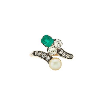 Lot 2234 - Antique Gold, Silver, Emerald, Diamond and Pearl Ring