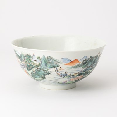 Lot 624 - A Chinese Enameled Porcelain Bowl