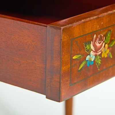 Lot 171 - Maitland Smith Edwardian Style Painted Mahogany Carlton House Desk