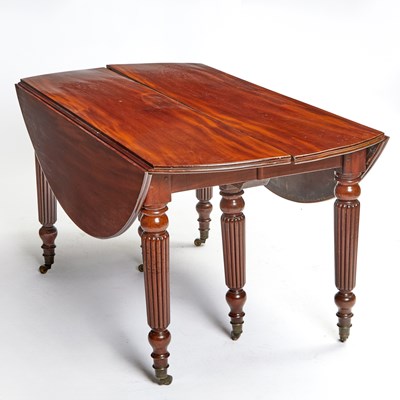 Lot 467 - Restauration Mahogany Extension Dining Table