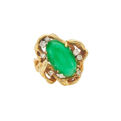 Lot 1202 - Gold, Jade and Diamond Ring