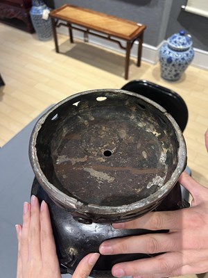 Lot 92 - An Exceptional Chinese Bronze Arrow Vase, Touhu