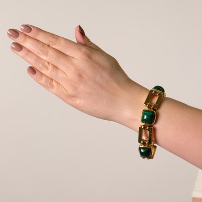 Lot 107 - Gold and Malachite Link Bracelet