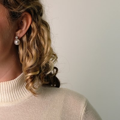 Lot 125 - Pair of White Gold, Cultured Pearl and Diamond Earclips