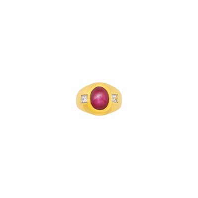 Lot 108 - Bulgari Gold, Star Ruby and Diamond Gypsy Ring