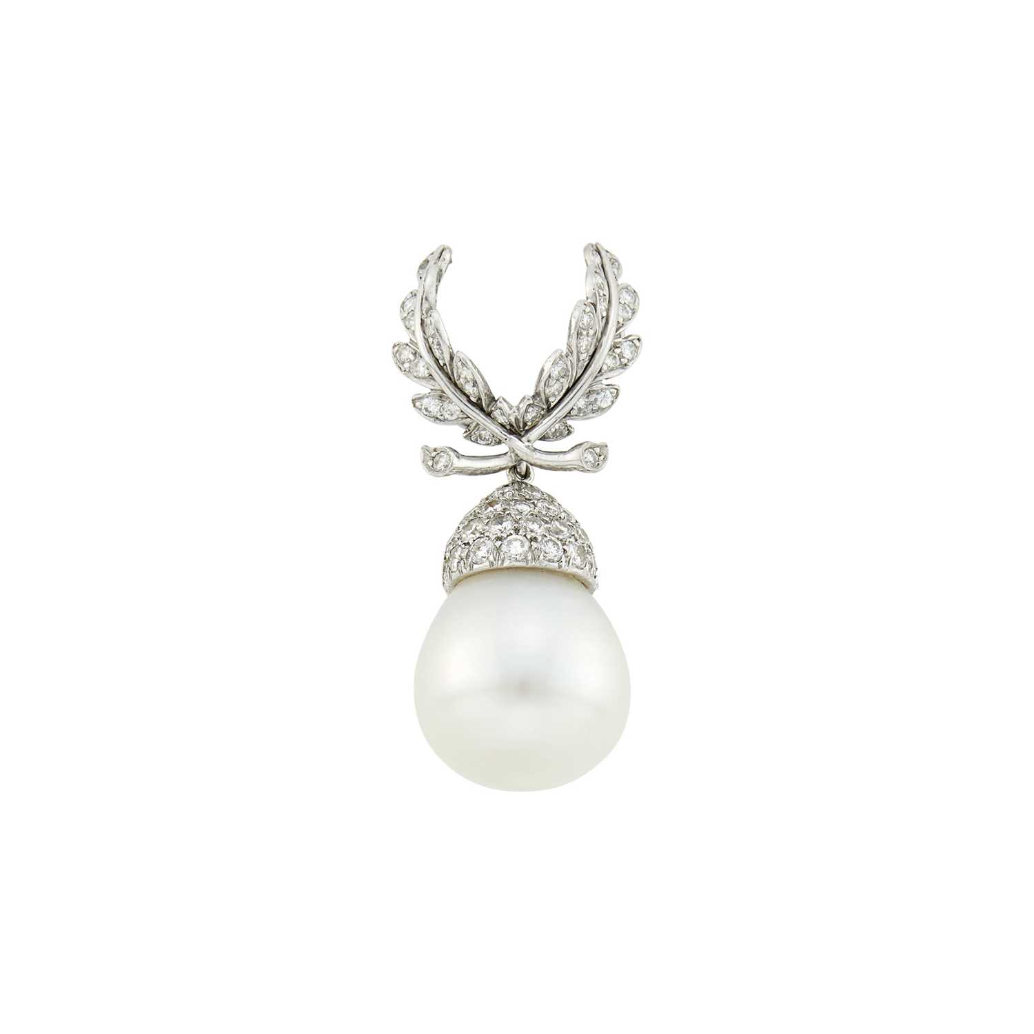 Lot 57 - Verdura White Gold, South Sea Cultured Pearl and Diamond Pendant
