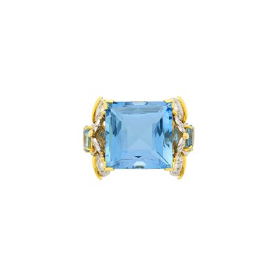 Lot 114 - Elizabeth Gage Two-Color Gold, Aquamarine and Diamond Ring