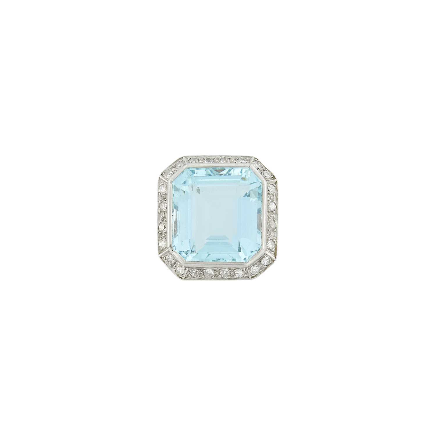 Lot 74 - Gold, Platinum, Aquamarine and Diamond Ring