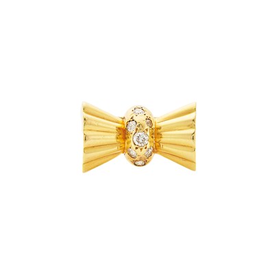 Lot 2137 - Retro Gold and Diamond Ring, France