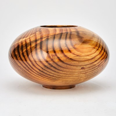 Lot 376 - Philip Moulthrop Turned Streaked Pine Vessel