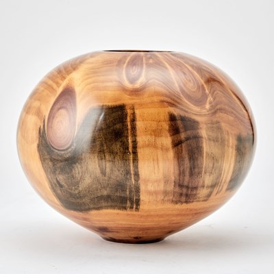 Lot 379 - Philip Moulthrop Turned White Pine Globe