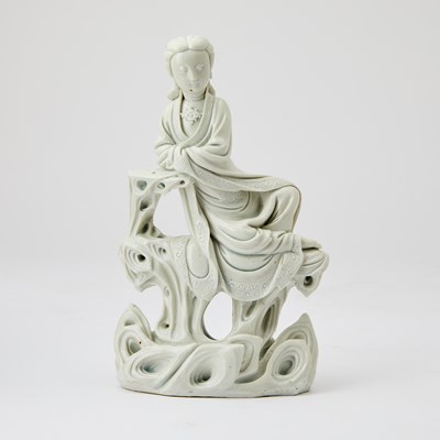 Lot 253 - A Chinese Dehua Porcelain Guanyin