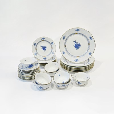 Lot 1139 - Assembled and Partial Herend Porcelain "Chinese Bouquet Blue" and "Blue Garden" Dinner Service