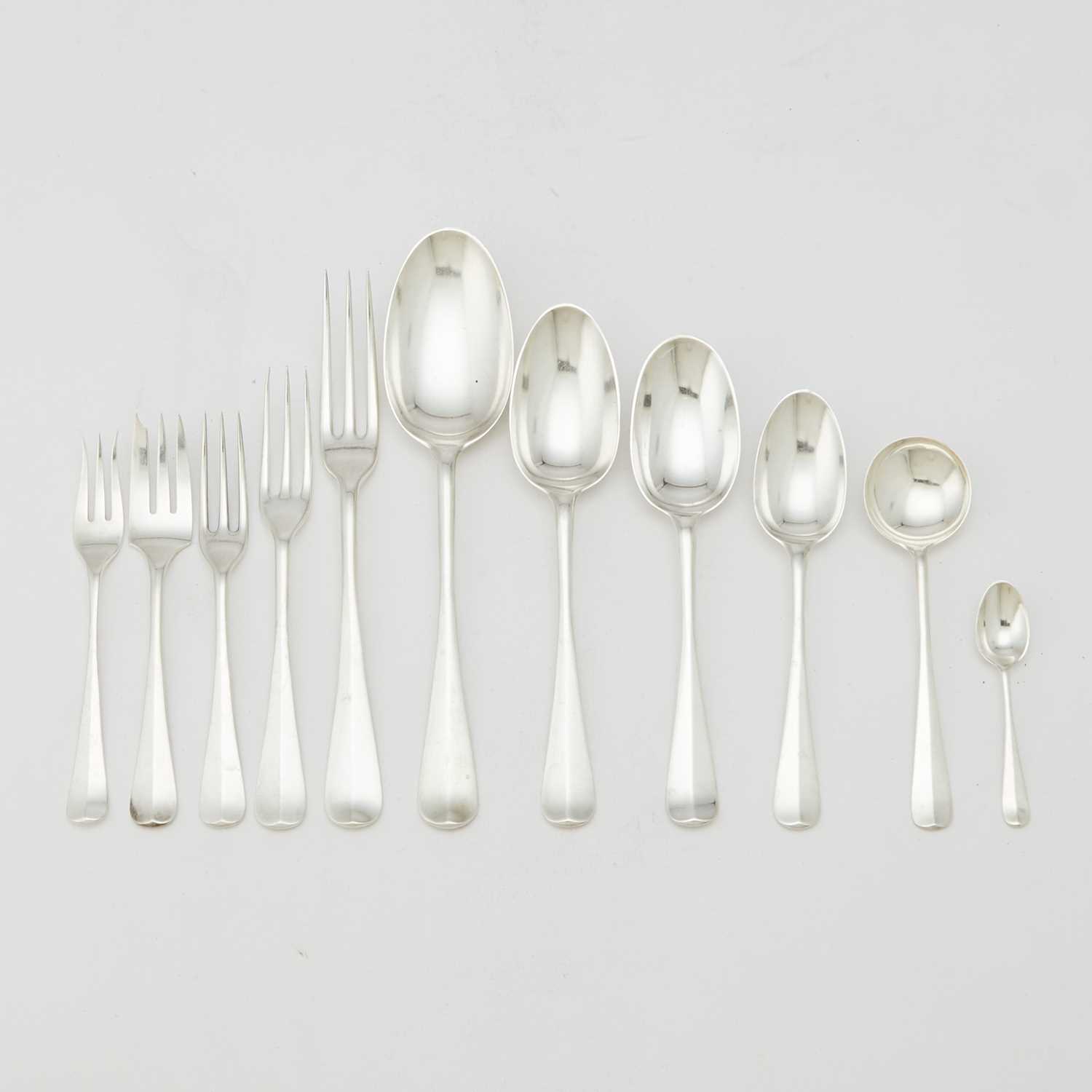 Lot 276 - James Robinson Sterling Silver “Queen Anne” Pattern Flatware Service