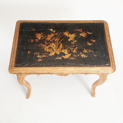 Lot 114 - Régence Giltwood and Black and Gilt Lacquer Center Table