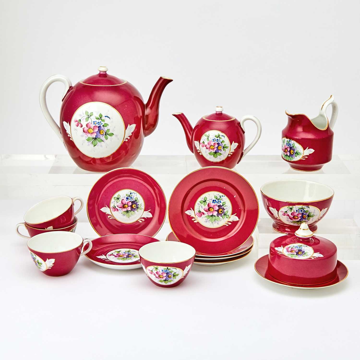 Lot 561 - Russian Porcelain Tea Service